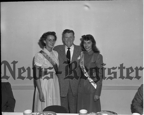 1949-6-23 Hillsboro Mayor and Miss McMinnville and Hillsboro.jpeg