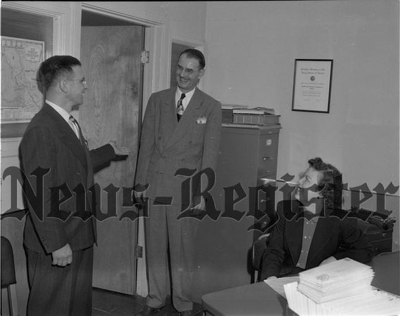 1949-10-27 New Chamber of Commerce Secretary 1.jpeg