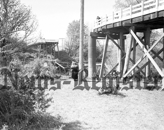 1937-5-6 & 13_Whiteson Bridge-1
