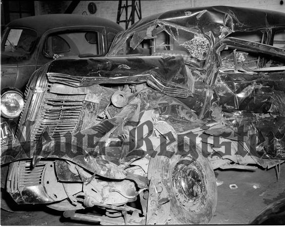 1945-8 General Insurance o. George Chez, Fast death car at Fredricks Garage  1.jpeg