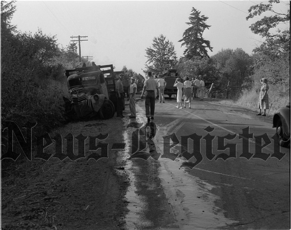 1951-7-28 Accident VKV Truck.jpeg