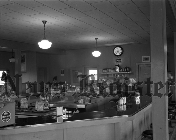 1940-4 east side tavern-2