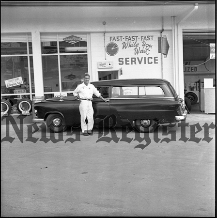 1963-8-17 Ford Giveaway 004